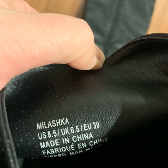 Boots - Picture 4 of 4